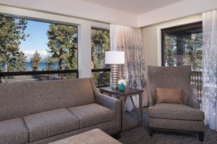 Deluxe One-Bedroom Suite